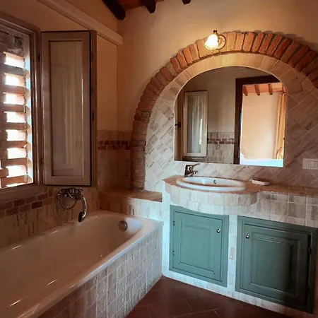 Borgo Di Erboli كافريجيليا