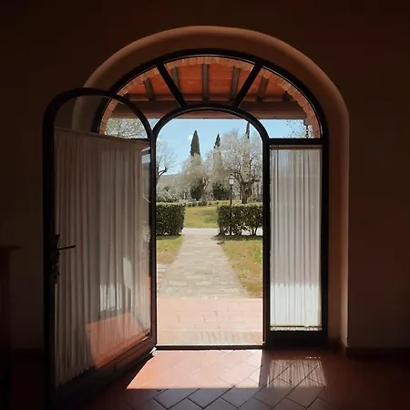 Borgo Di Erboli شقة فندقية 4*